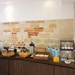 Local 101 Beaurepaire - Opening July 8th 2026 מלון פריז