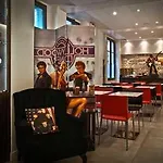 Local 101 Beaurepaire - Opening July 8th 2026 מלון