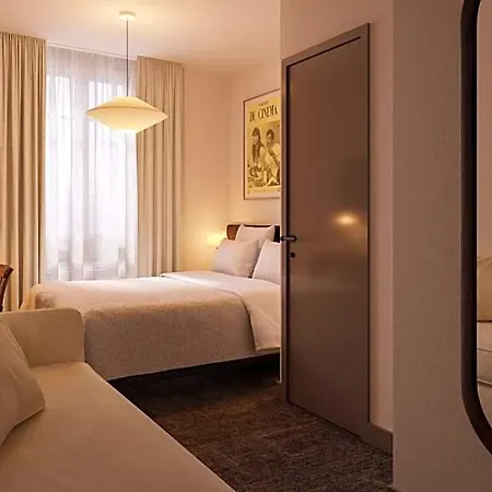 Local 101 Beaurepaire 3* Paris