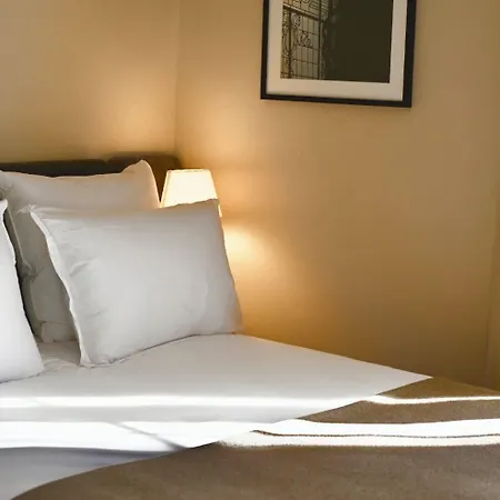 Local 101 Beaurepaire 3* Paris